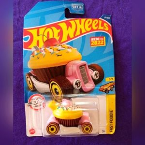 Hot Wheels Cupcake Truck